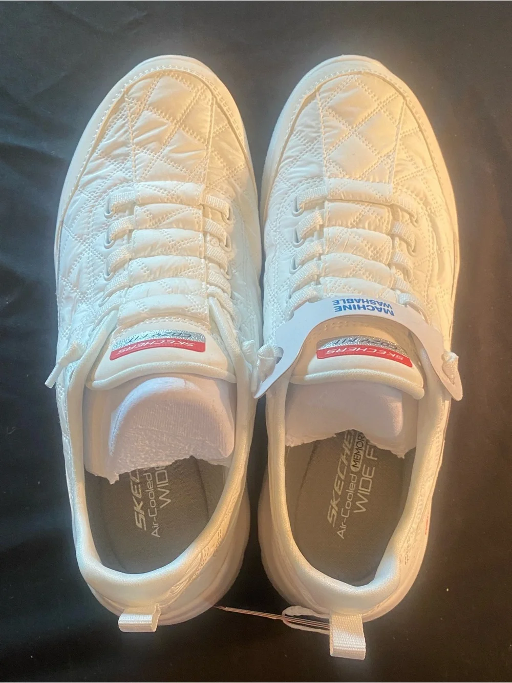 Skechers Cozy Fit Shoes wide fit Women’s size 7.5 New with tags